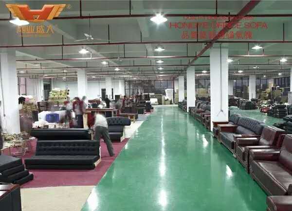 鸿业新软体办公家具车间